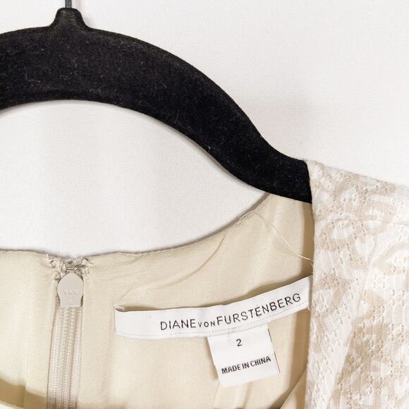 Diane Von Furstenberg 2 White Cream Jeannie Fit and Flare Dress Henna Sleeveless - Picture 9 of 10
